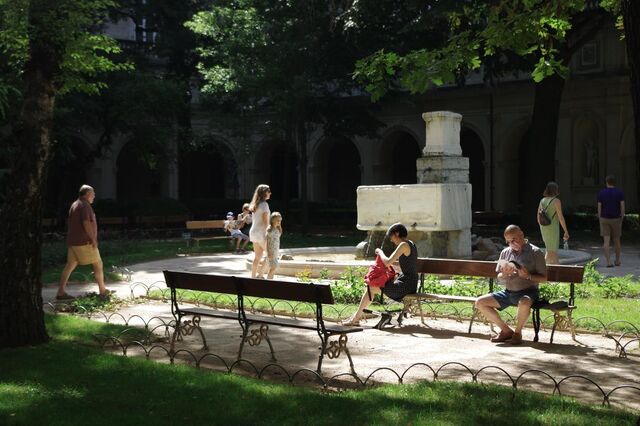 Le jardin du Palais Saint-Pierre, ou jardin du musée des beaux-arts à Lyon
