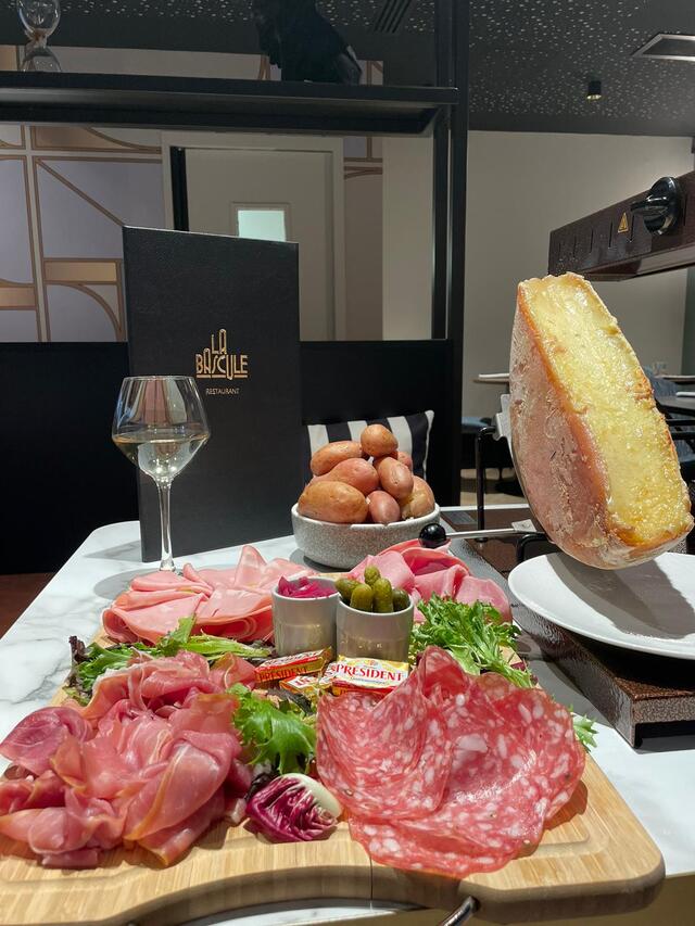 La formule raclette à volonté au restaurant La bascule à Villeurbanne