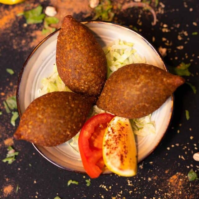 Mon Liban Express, restaurant libanais à Lyon. Image de kebbe, plat du restaurant